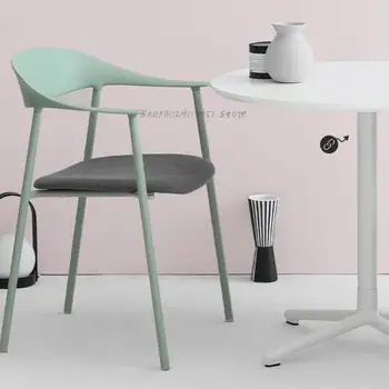 Скандинавски модерен Просто домашен стол за хранене, кафене, Магазин за чай с мляко, продава Офис, Стол за преговори, Офис стол
