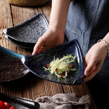 Търговски чиния, прибори специална форма, индивидуалност, триъгълна табела, японската домакински креативна нерегулярная с чиния, ресторант